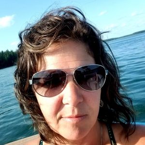 Meet your Posher, Holly